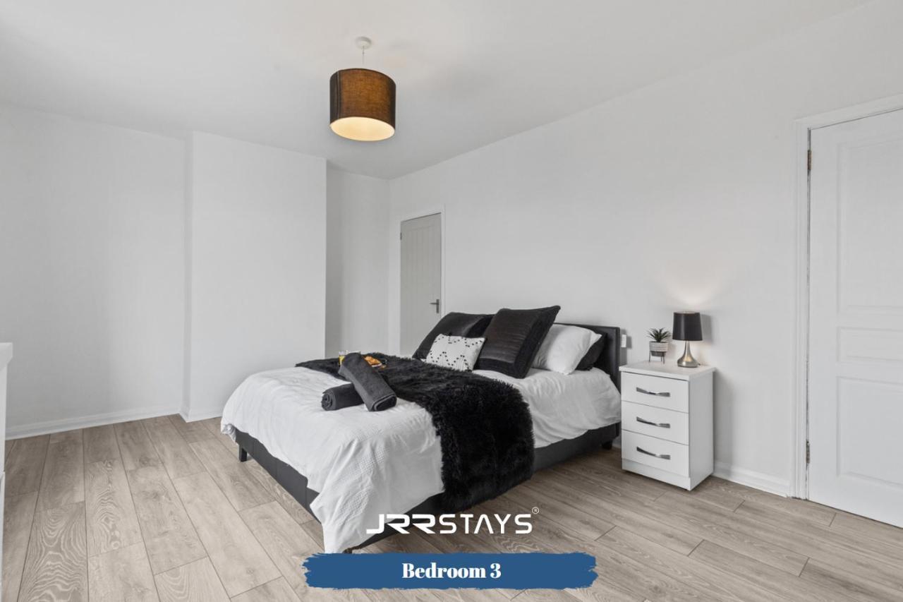Nuneaton - Ideal 3 Bedroom, Wi-Fi Parking, Sleeps 6 - Jrr Stays Eksteriør bilde