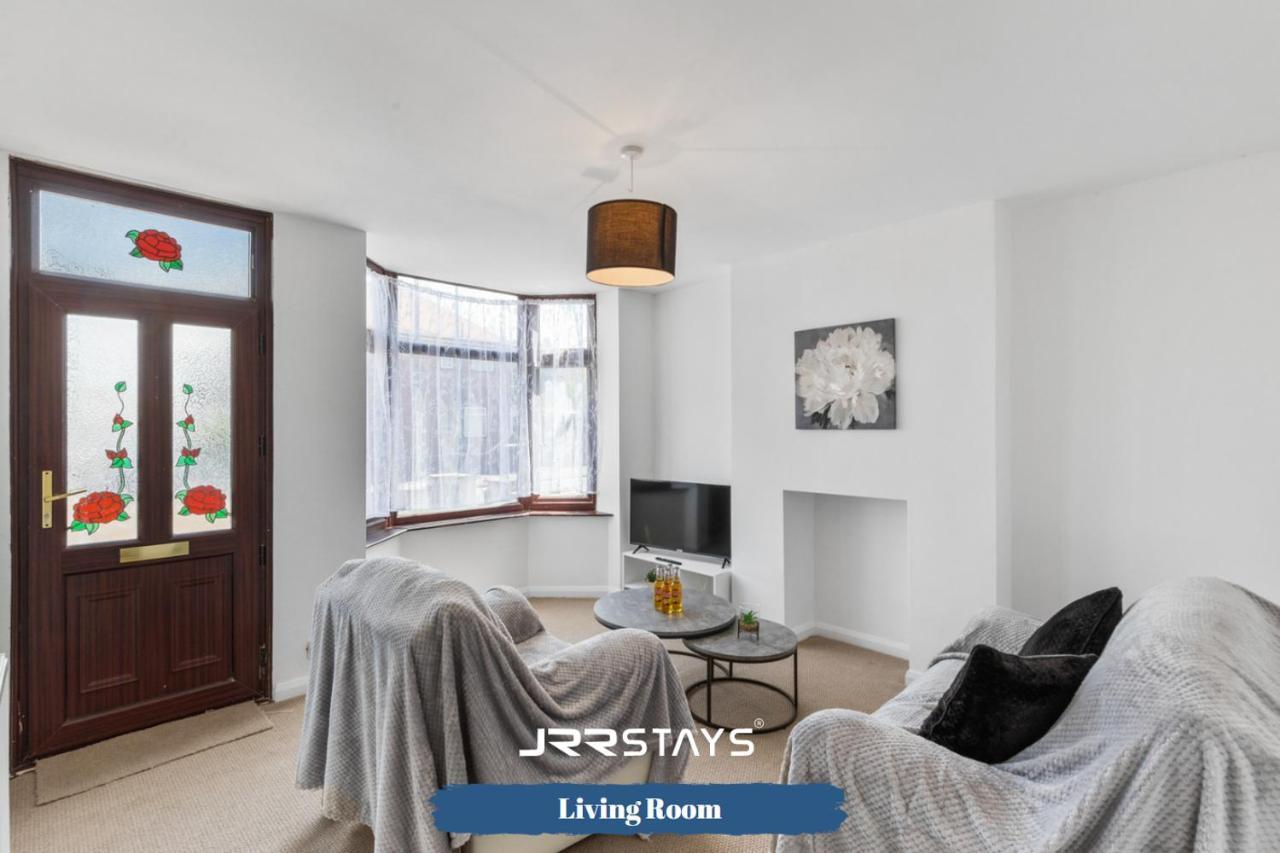 Nuneaton - Ideal 3 Bedroom, Wi-Fi Parking, Sleeps 6 - Jrr Stays Eksteriør bilde