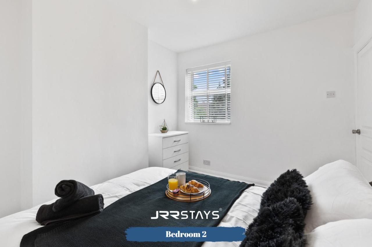 Nuneaton - Ideal 3 Bedroom, Wi-Fi Parking, Sleeps 6 - Jrr Stays Eksteriør bilde