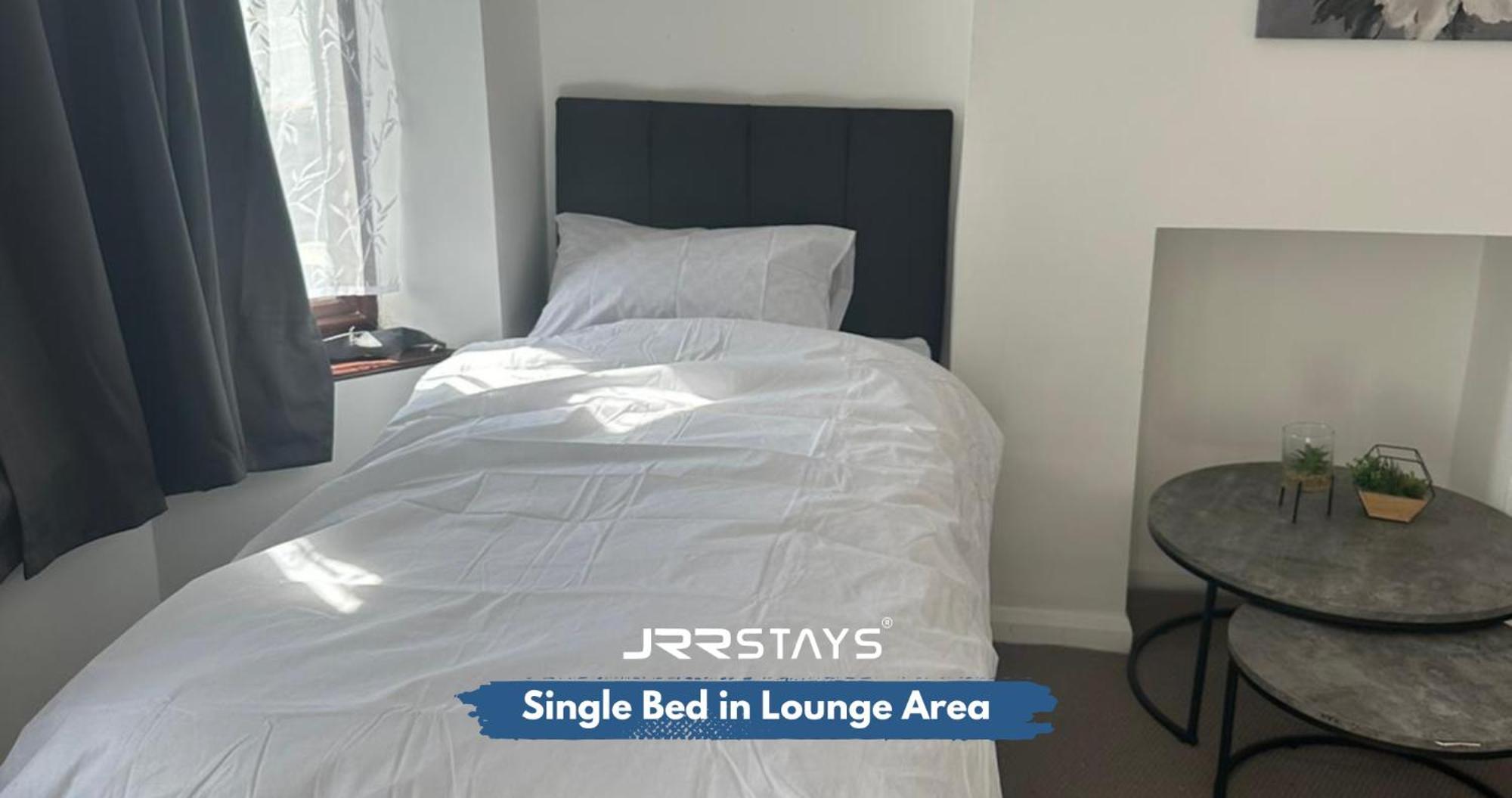 Nuneaton - Ideal 3 Bedroom, Wi-Fi Parking, Sleeps 6 - Jrr Stays Eksteriør bilde